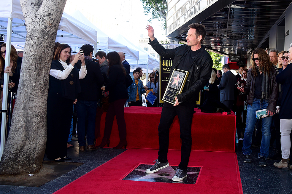 David Duchovny recibe estrella en Paseo de la Fama