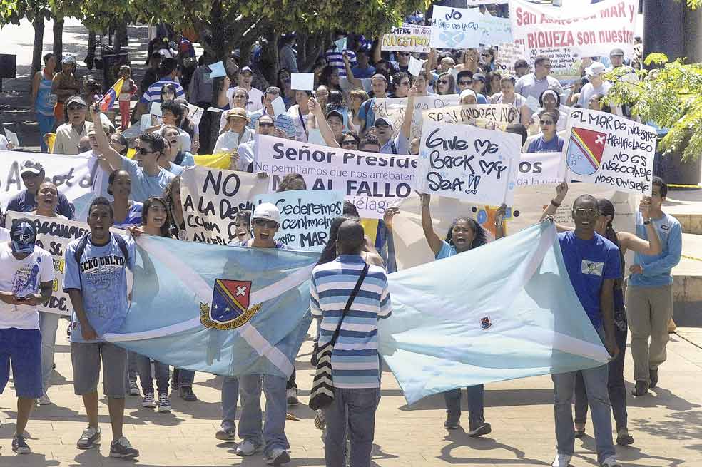 Los espías del DAS en la isla