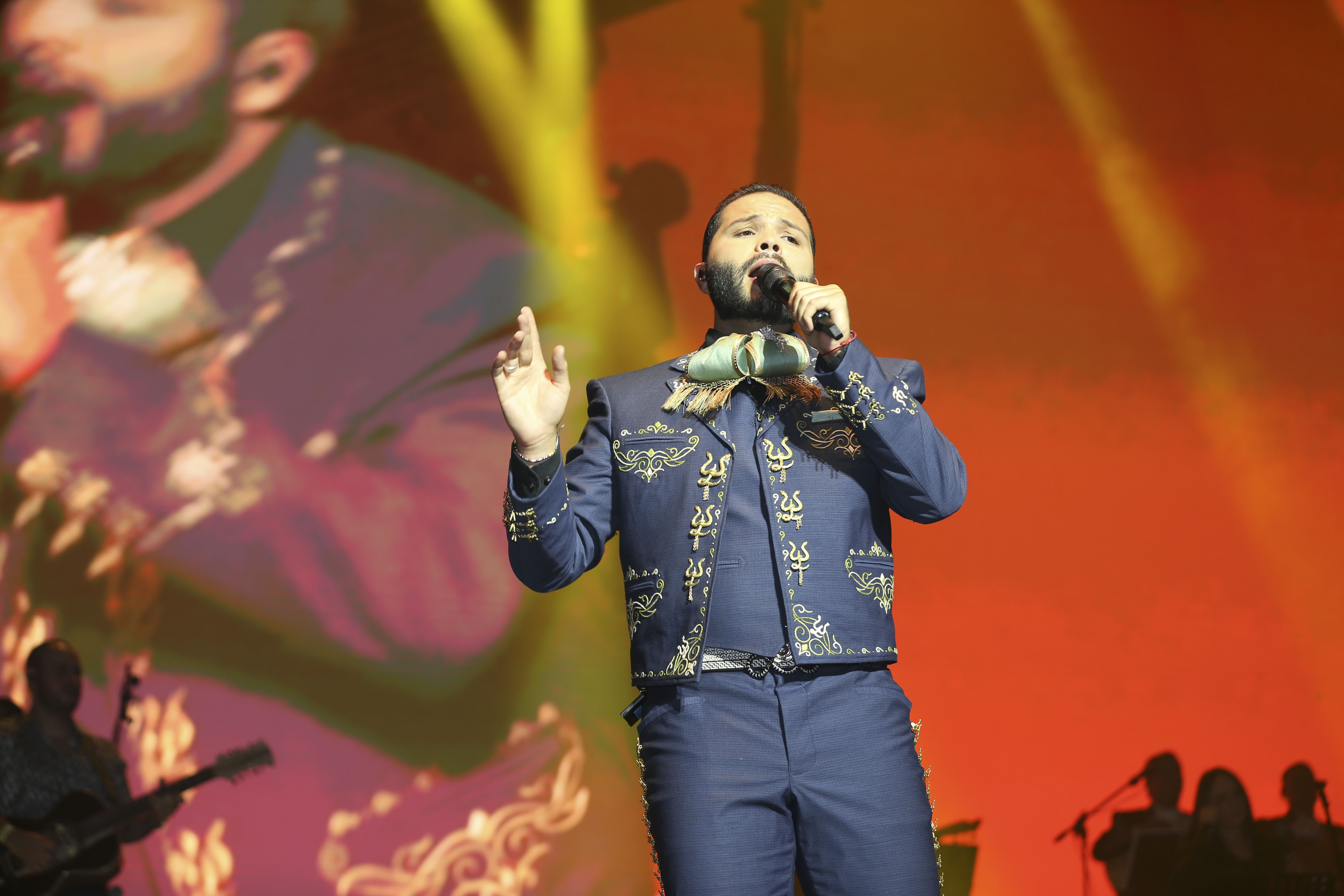 LEONARDO AGUILAR