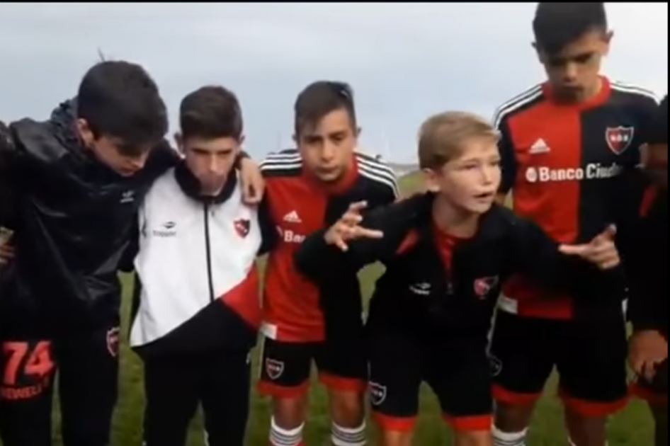 La conmovedora arenga de un niño de Newell’s Old Boys a sus compañeros