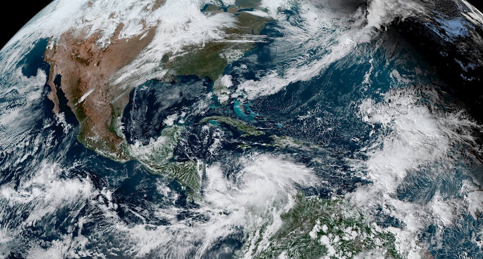 Cruz Roja prevé temporada récord de tormentas en Latinoamérica y EE. UU.