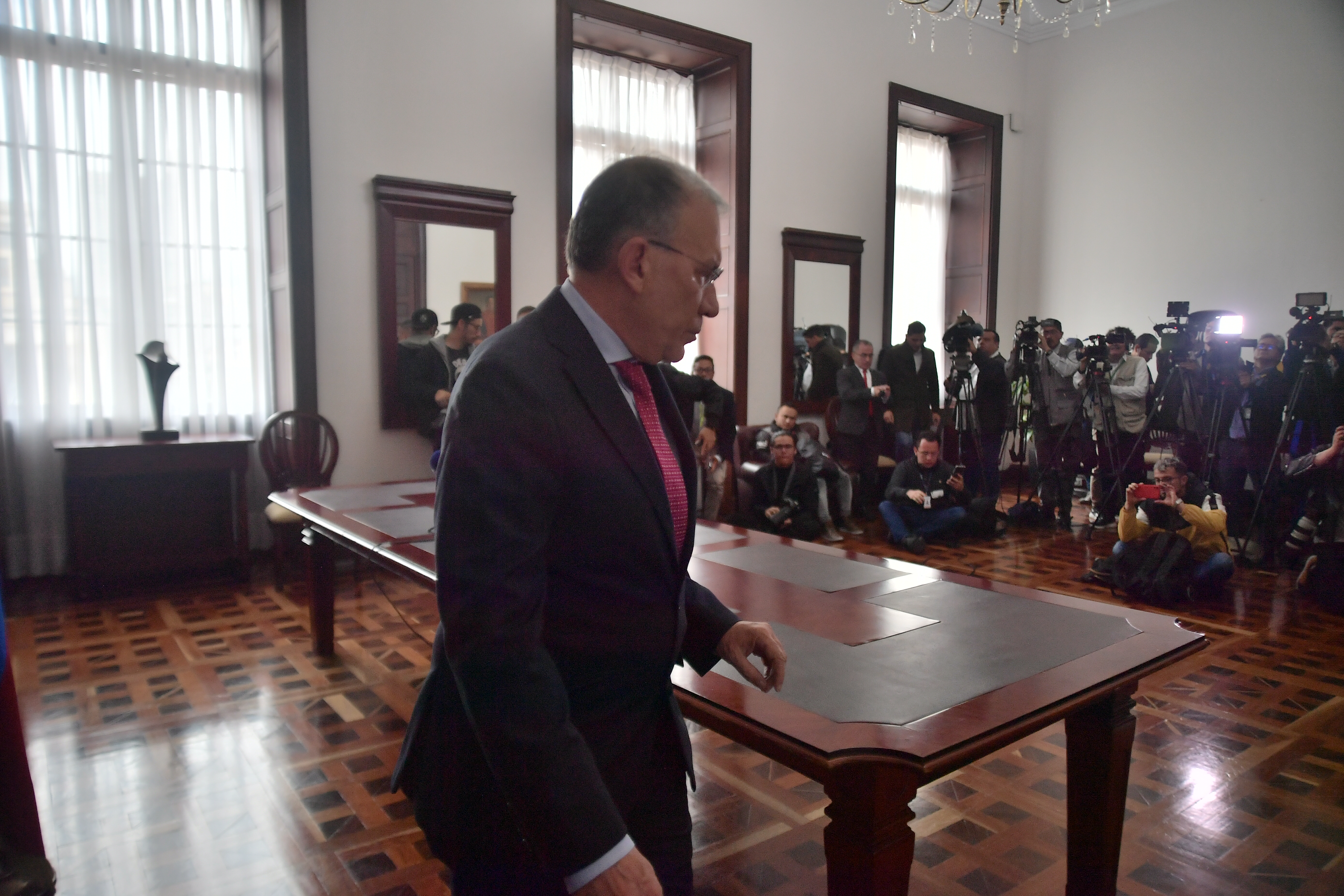 Roy Barreras se despide del Congreso con dura advertencia sobre reformas de Petro