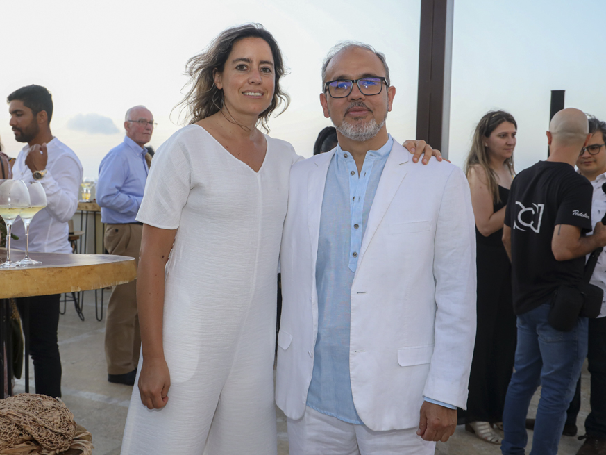 Camila Reyes y David García