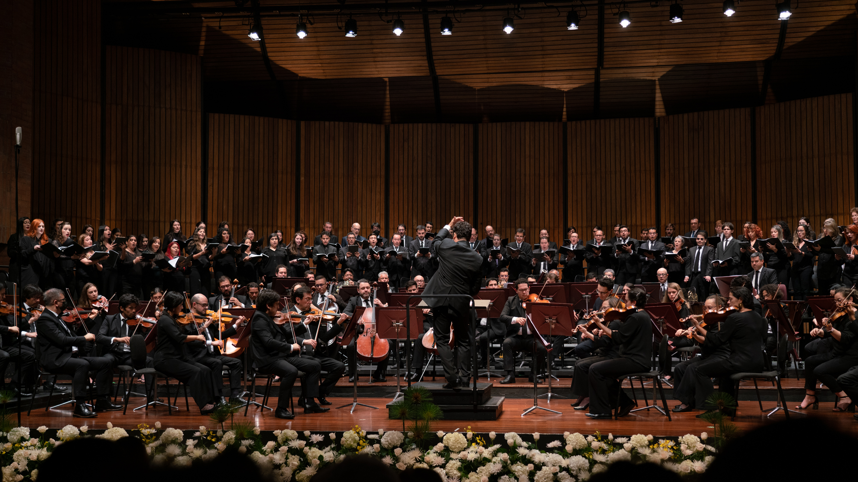 En fotos: así celebró el Teatro Metropolitano de Medellín sus 35 años de historia