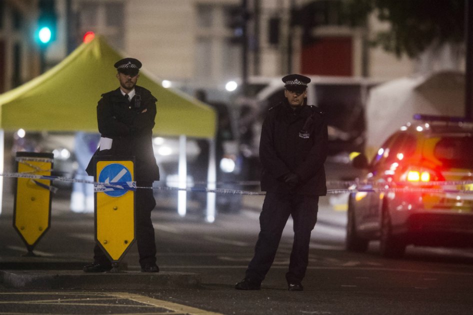 Ataque con arma blanca en Londres deja una mujer muerta y varios heridos