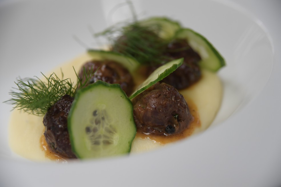 Albóndigas suecas en salsa de mostaza y vino blanco: algo diferente para Navidad