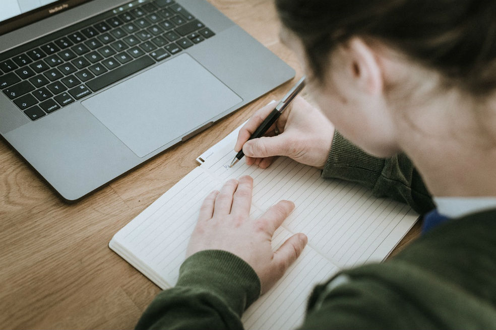 Los diez programas académicos que más estudian los colombianos