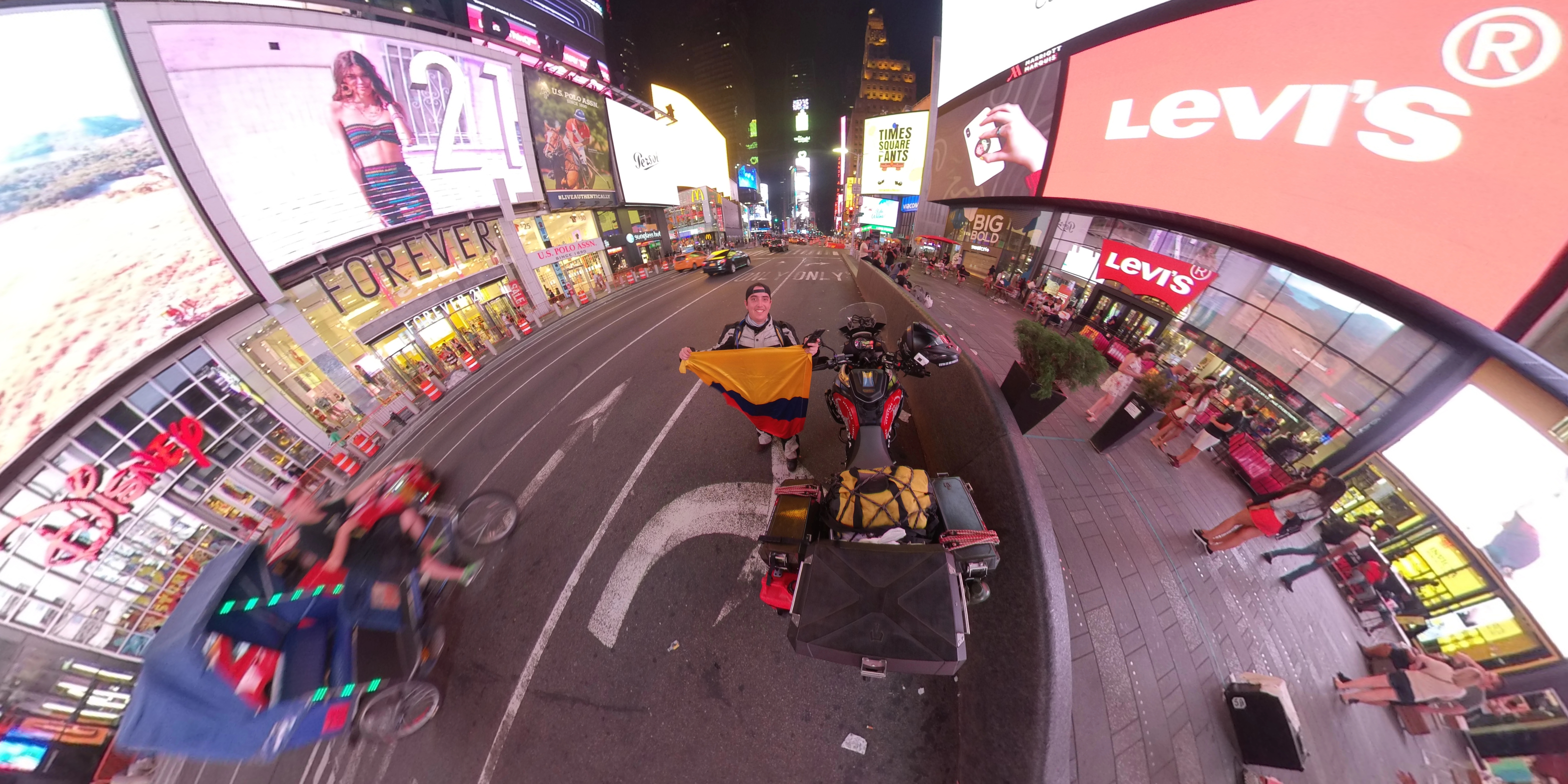 Esta es mi vuelta: Recorrer el mundo en una moto llamada Pepperoni