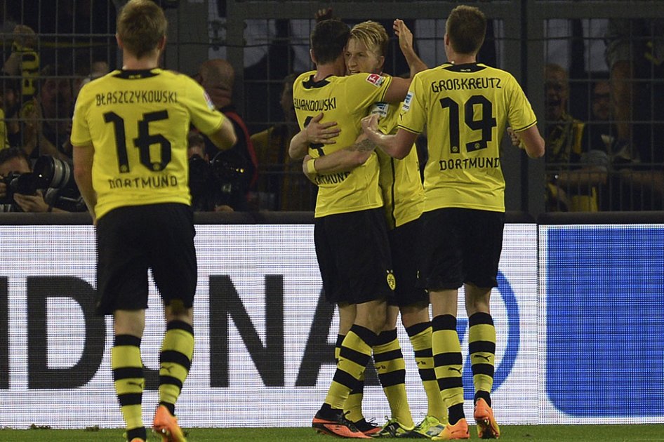 Borussia Dortmund ganó y lidera la Bundesliga