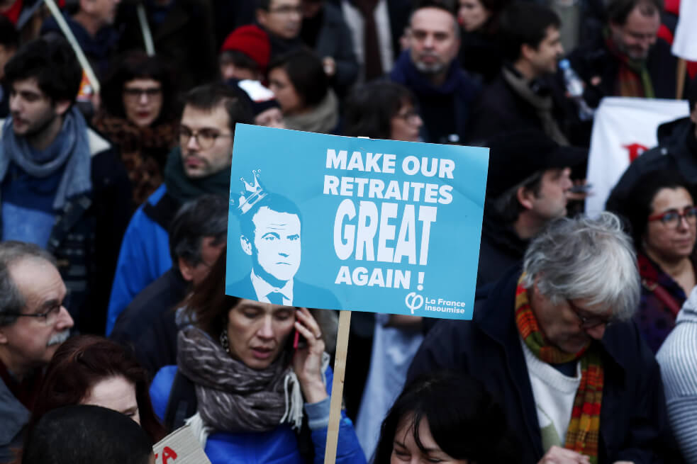 A pesar de protestas, gobierno francés sigue con la reforma de pensiones