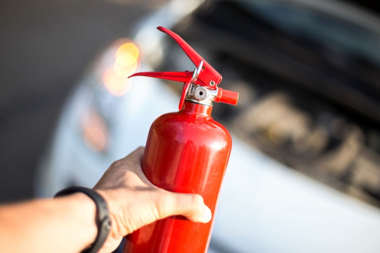 Extintor de incendios: ¿cuándo es obligatorio en el coche?