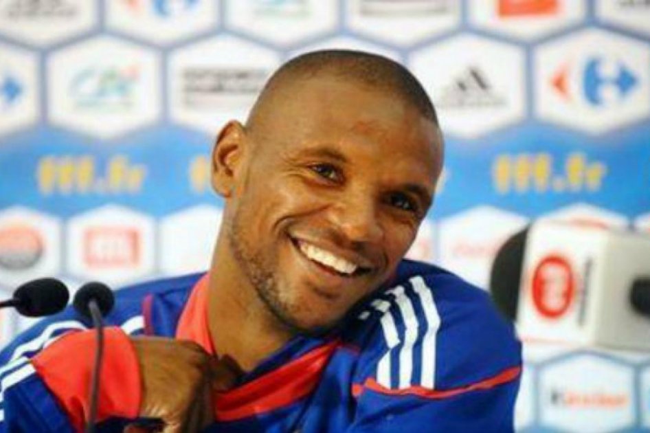 Eric Abidal anuncia que se retira del fútbol por «razones personales»