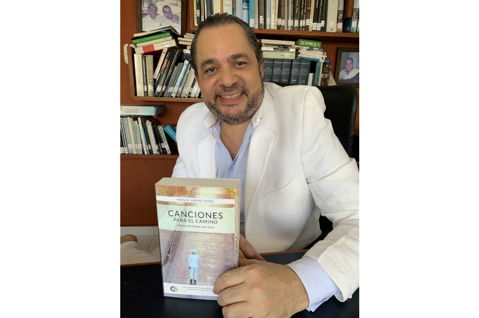 Hernán Urbina: “Sigo siendo un pasado que va desbocado hacia el futuro”