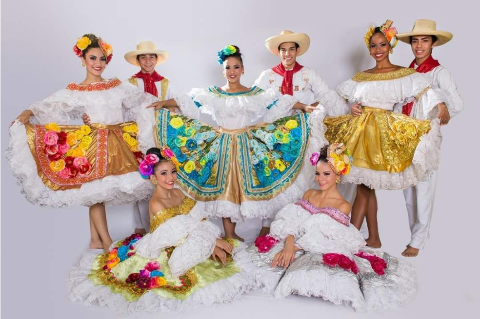 Ana María Bernal, heredera de la elaboración del traje típico del sanjuanero