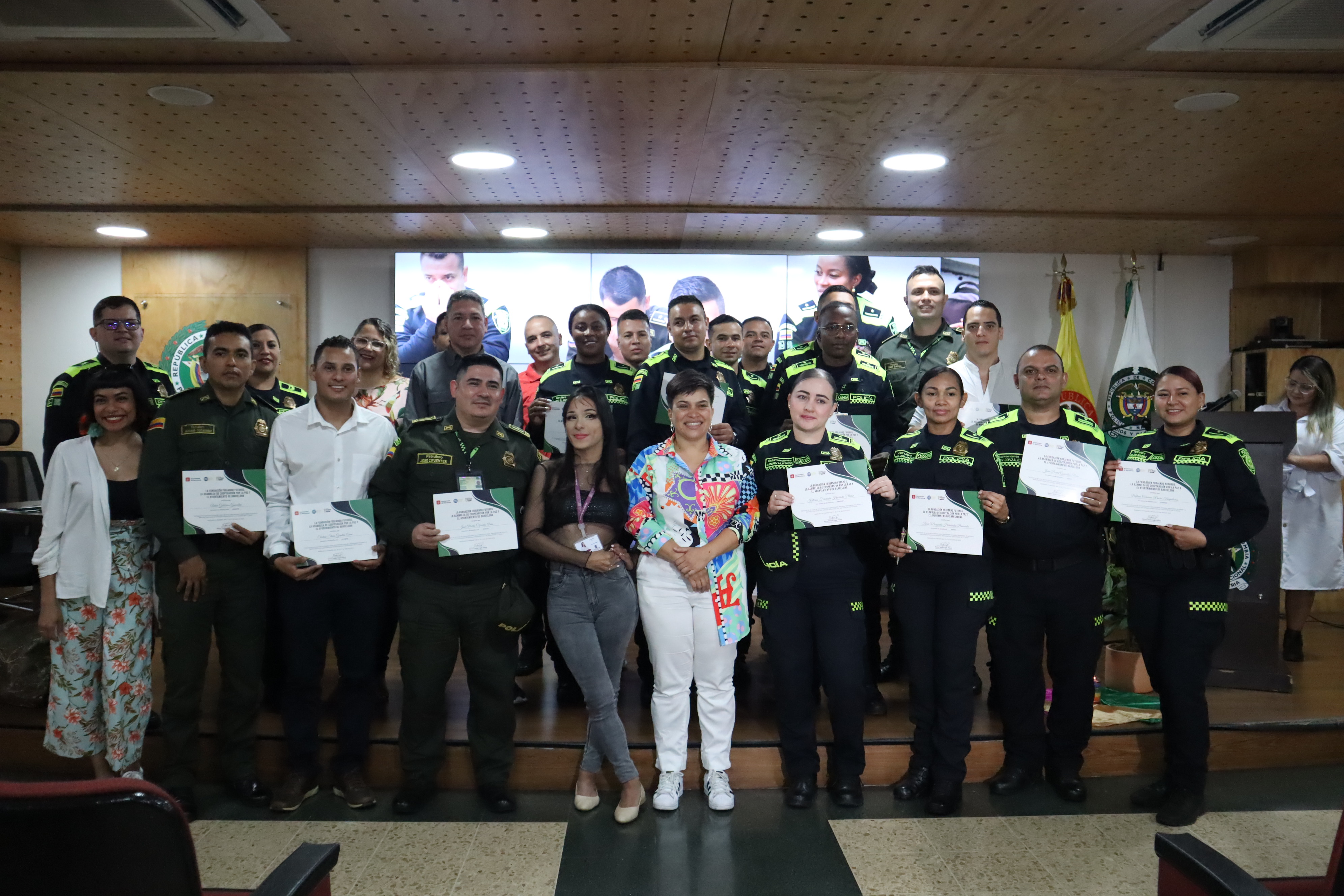 Estos son algunos de los uniformados capacitados.