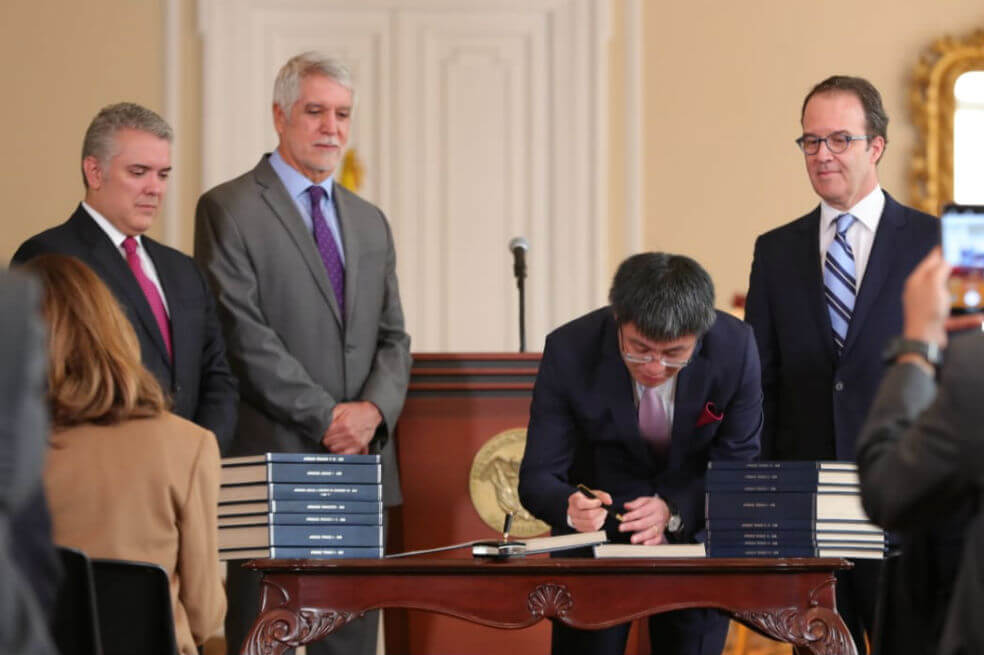 [Imágenes] No hay reversa, firman contrato de la Primera Línea del Metro de Bogotá