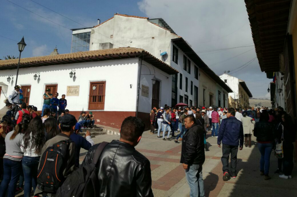 Asistentes a marcha uribista en Tunja dicen que les prometieron dinero y no les pagaron
