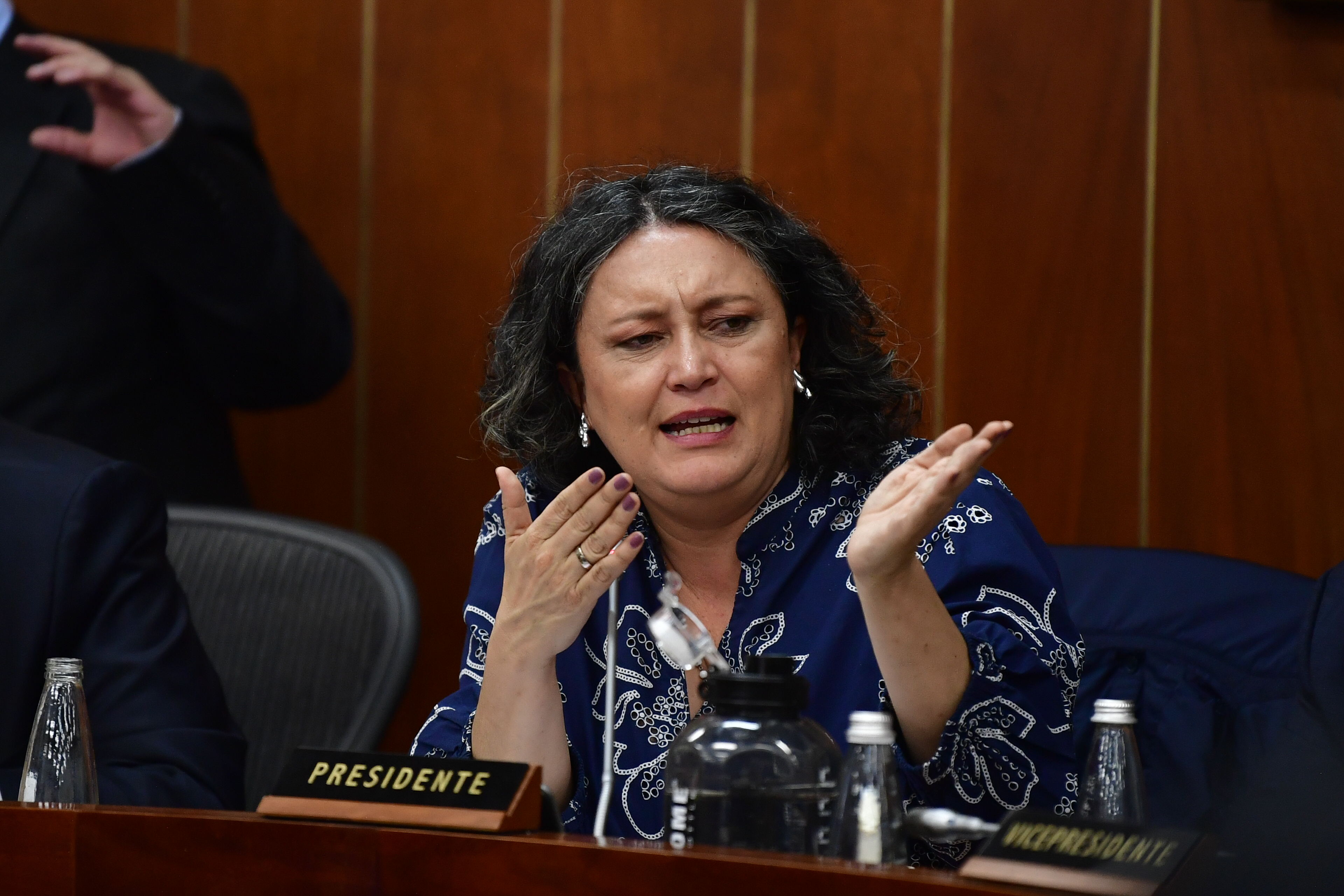 “Creo que se tomó una mirada sectaria e impositiva”: Lozano sobre la Reforma a la Salud