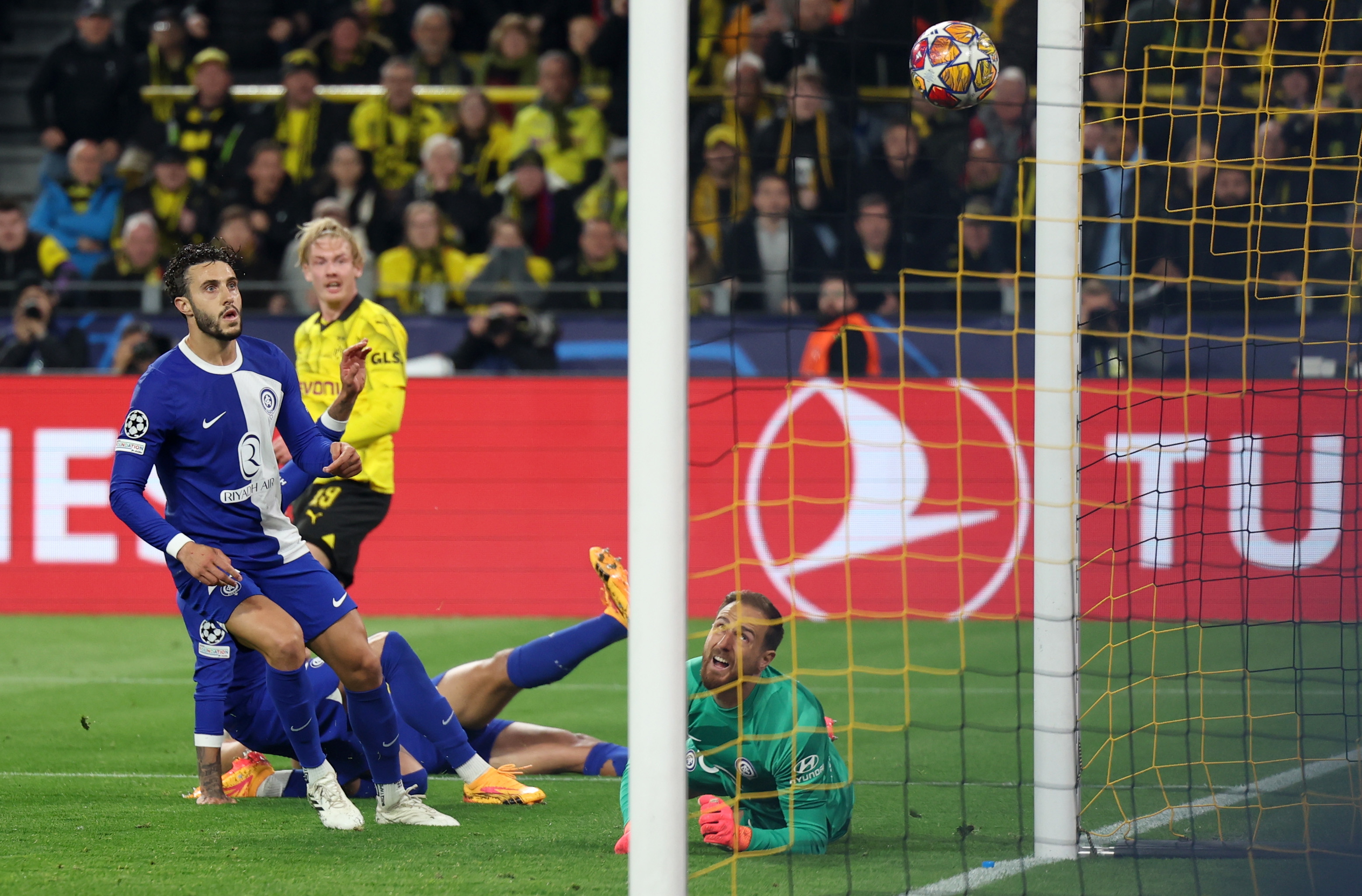 En un festival de goles, Dortmund eliminó al Atlético Madrid de la Liga de Campeones