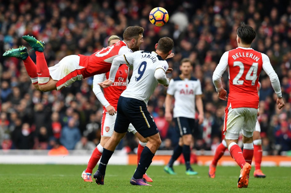 Arsenal es tercero de la Premier con 24 puntos, y el Tottenham quinto con 21. / AFP