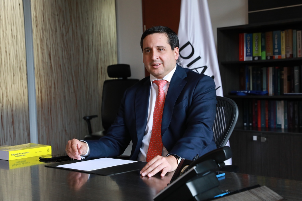  El director de la DIAN, José Andrés Romero, anuncia plan de modernización de la entidad. /Cortesía.