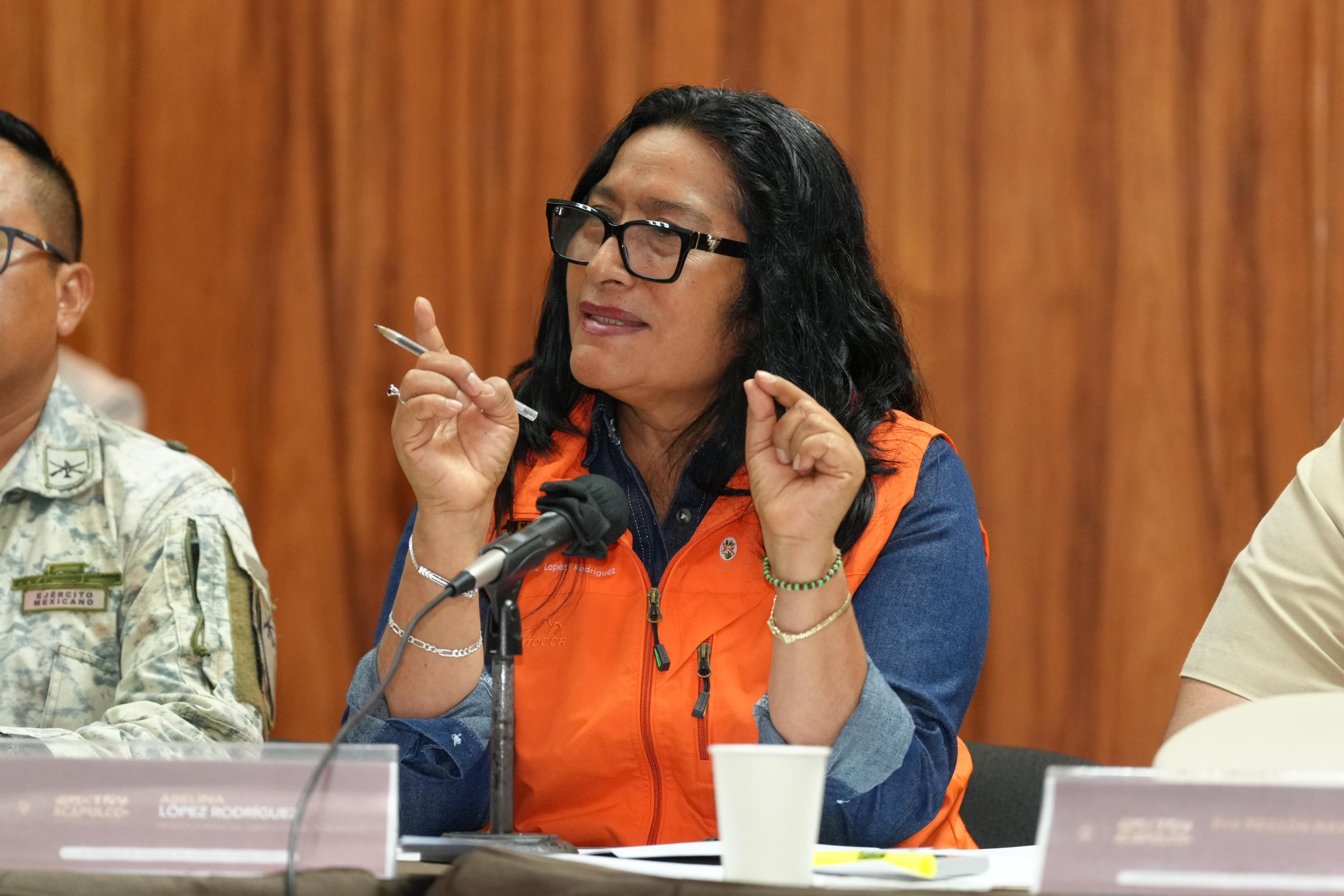 Lujo le saldrá caro: Fiscalía anticorrupción investiga a Abelina López por collar de alto valor – El Financiero