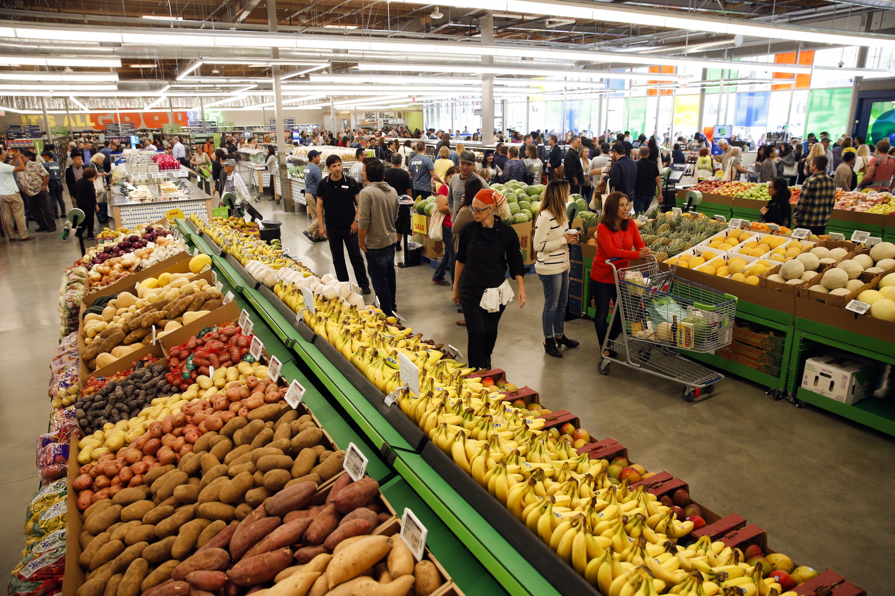 compra los supermercados Whole Foods por 13.700 millones de dólares, Economía