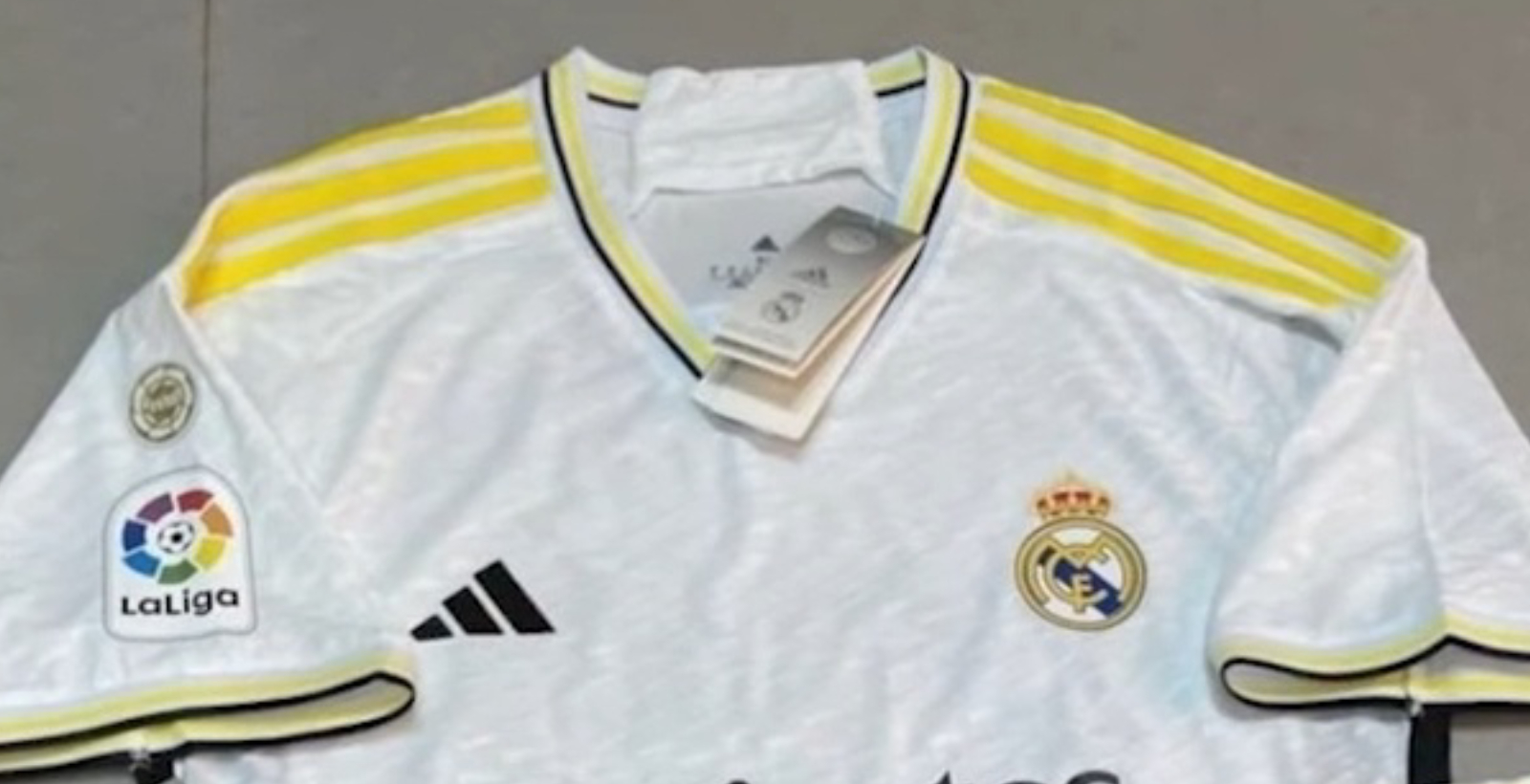 Filtrada: la camiseta del Real Madrid 2022-23 tendrá líneas moradas