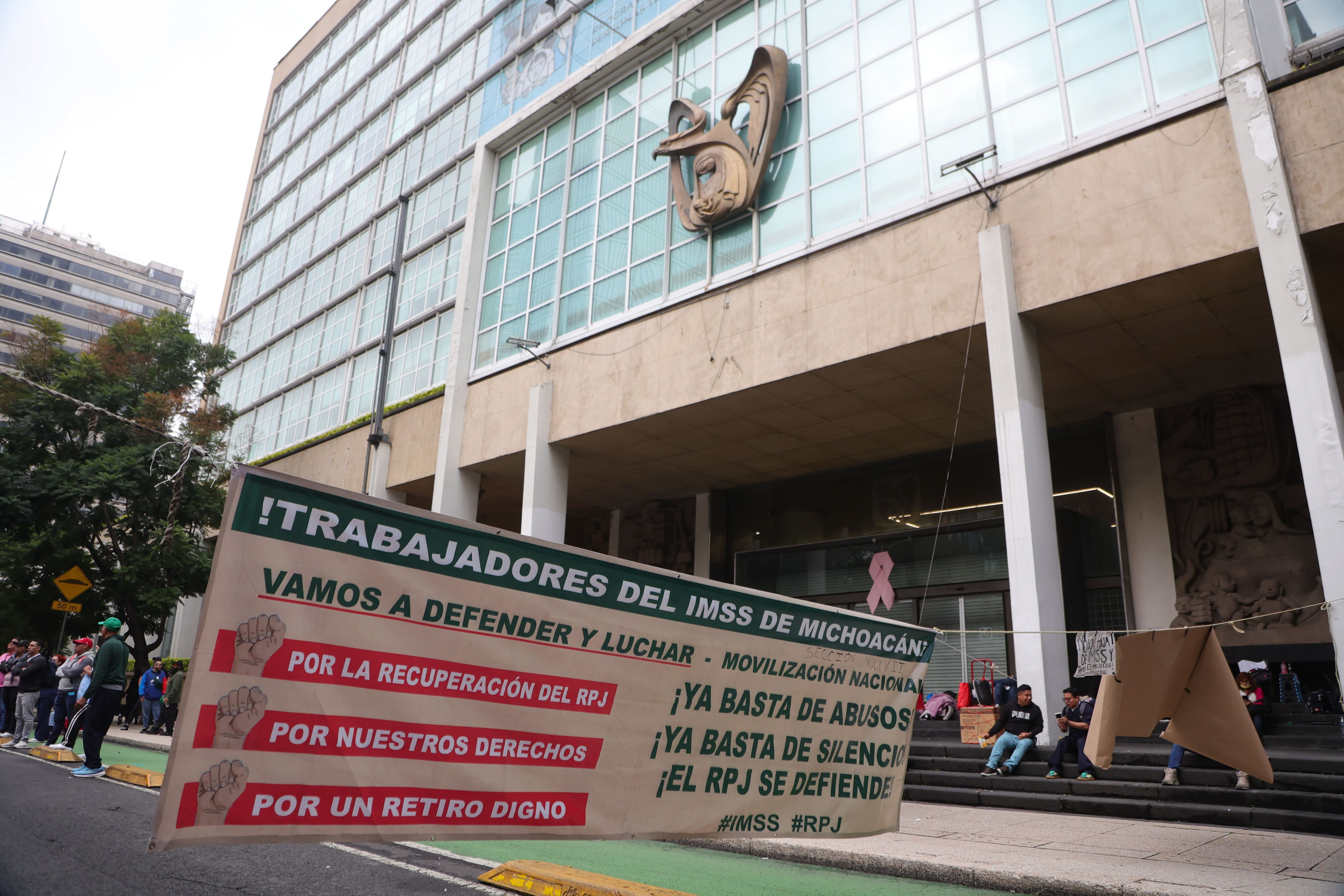 Megamarcha de trabajadores del IMSS en CDMX: ¿A qué hora inicia y qué calles cerrarán el 13 de octubre? – El Financiero