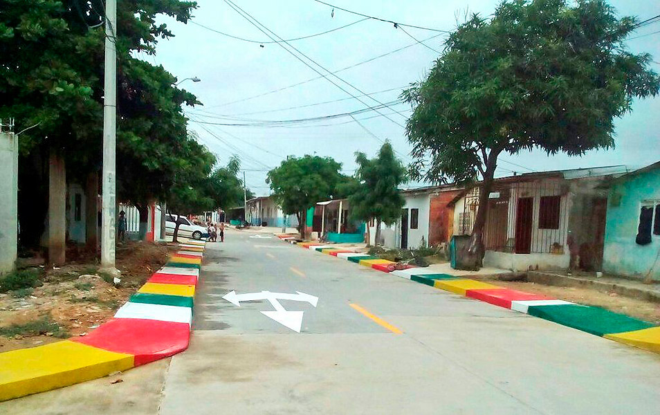 Alcaldía entregó 910 metros de vías en el barrio La Paz - ELHERALDO.CO
