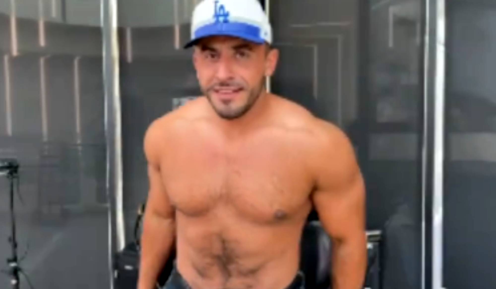 Juan Rivera provoca tremendo deseo al mostrar su cuerpo sin camiseta en  Instagram | En El Radar