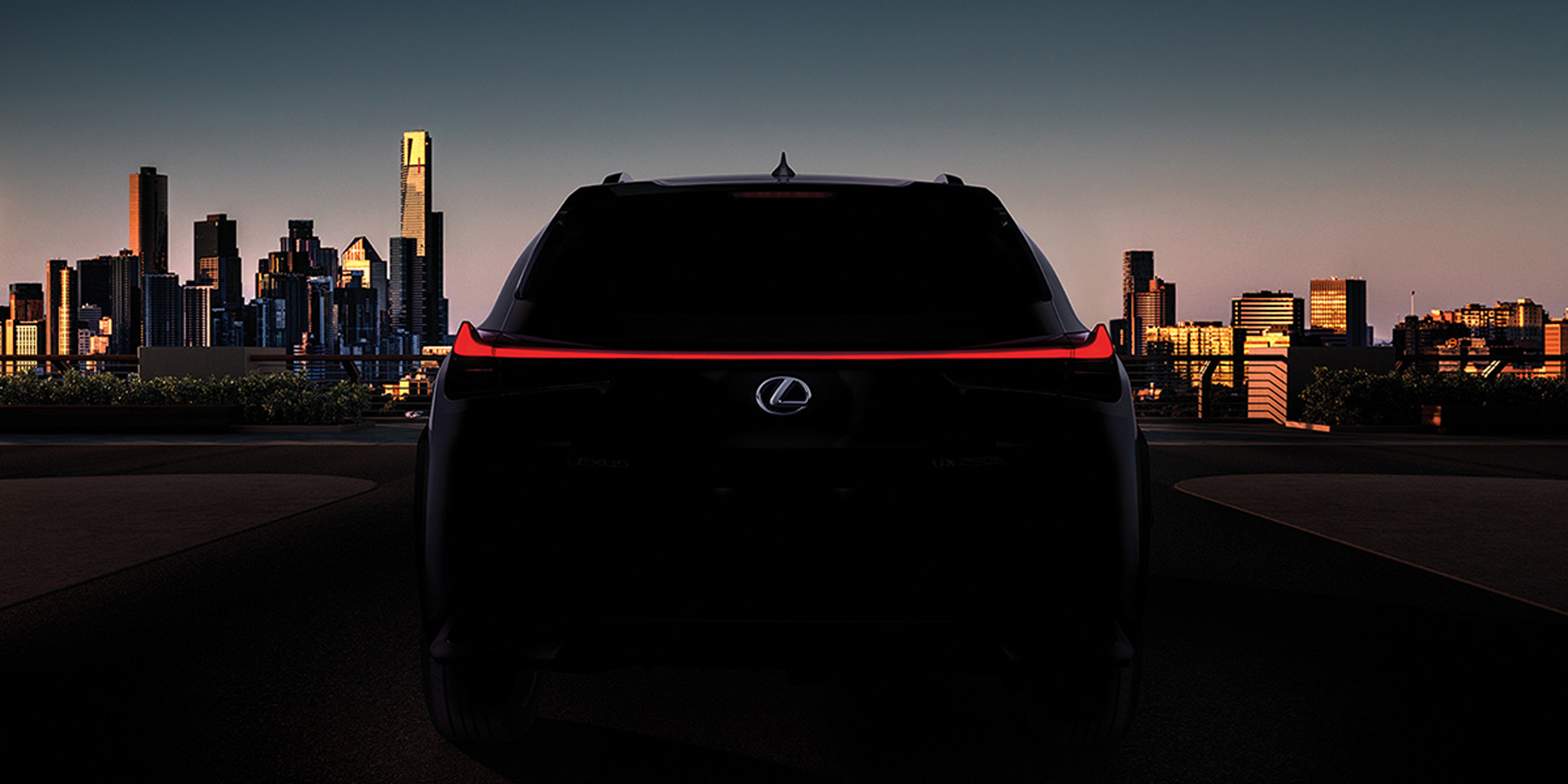Lexus muestra la primera imagen oficial de su nuevo modelo UX