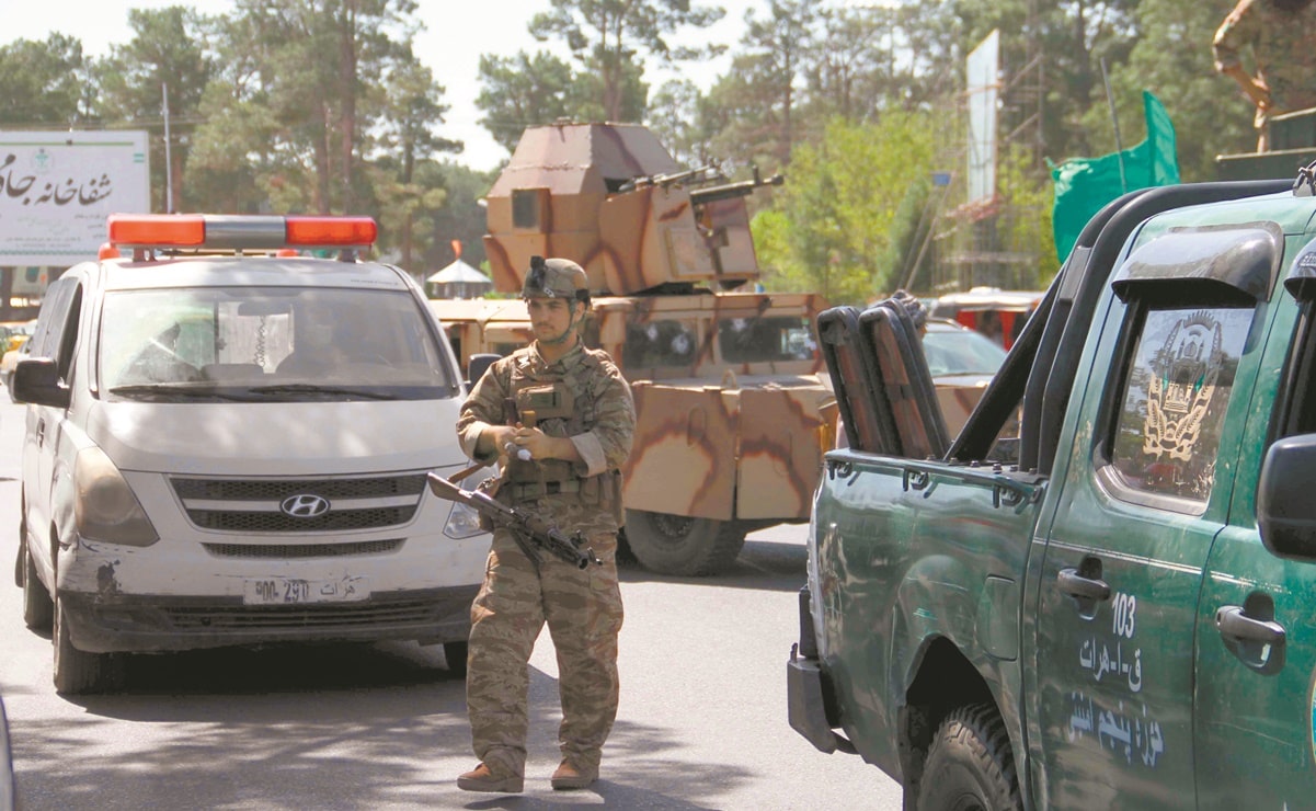 Talibanes capturan otra capital provincial