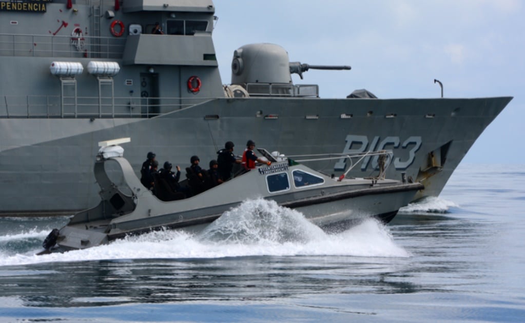 Mexican Navy intercepts boat with 3 tons of cocaine off Quintana Roo coast