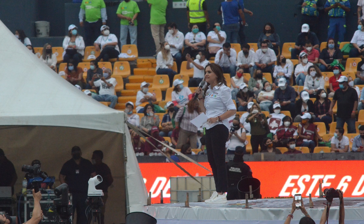 Clara Luz cierra campaña con la ausencia de militancia del PT en el Estadio Universitario