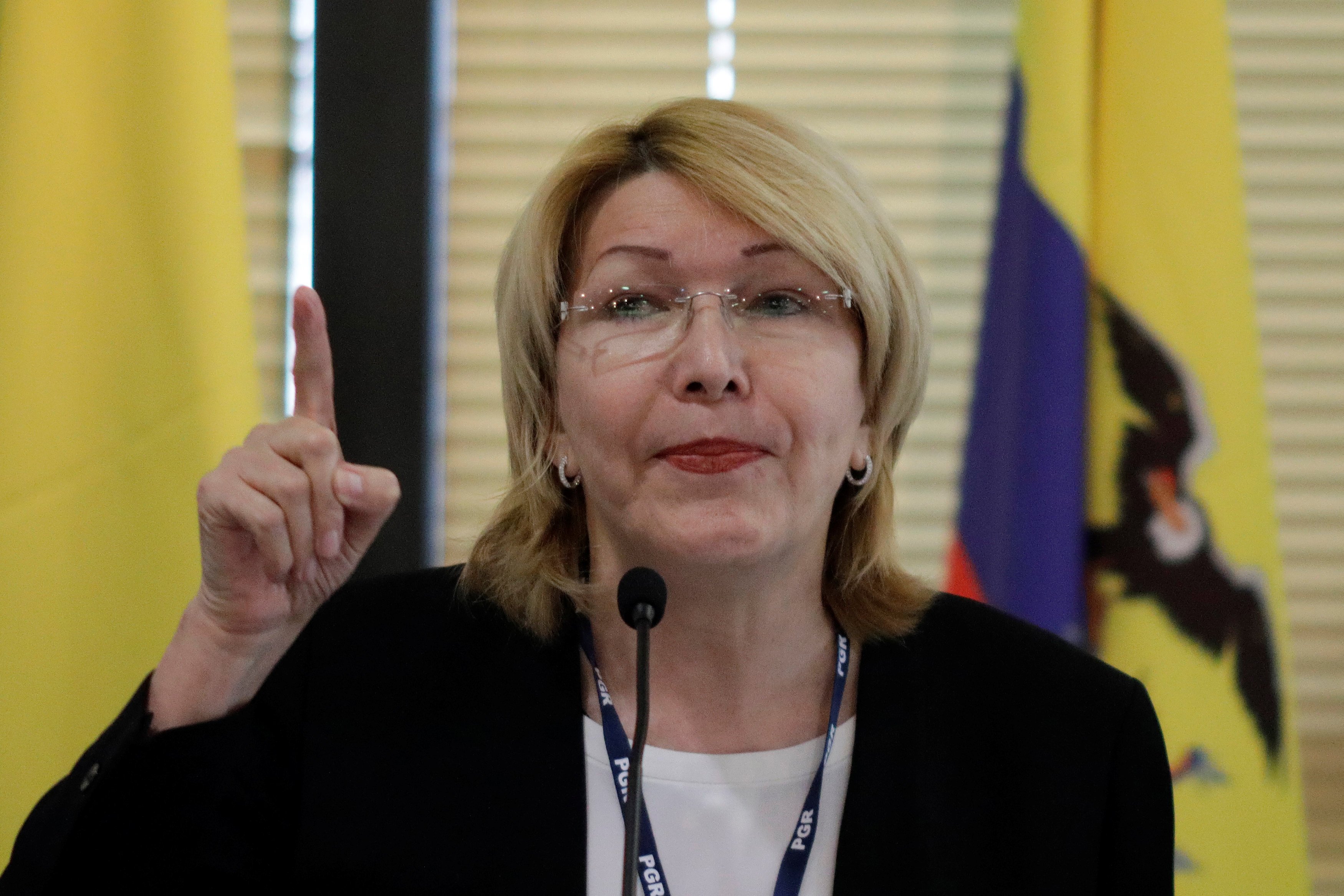 Ex fiscal de Venezuela dice tener pruebas de corrupción contra Maduro