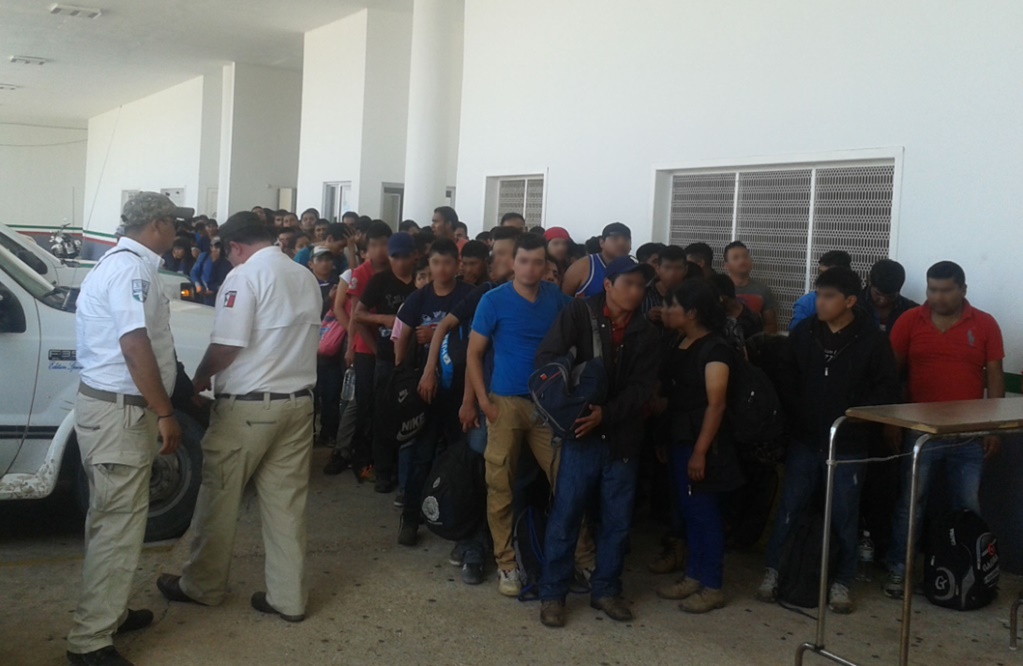 Rescatan 155 migrantes en Veracruz y Campeche
