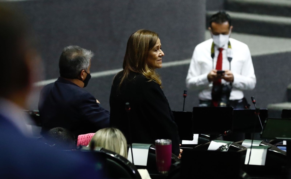 Noroña exige a Margarita Zavala que no participe en discusión de la reforma eléctrica por “conflicto de intereses”