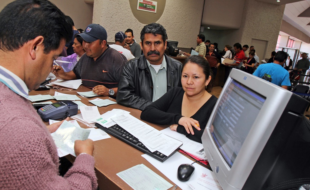 Modifican iniciativa para costo de refrendo vehicular en Sinaloa