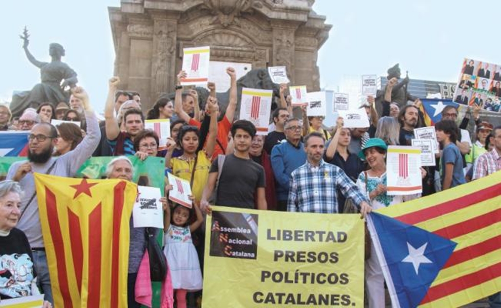 Catalans protest in Mexico City