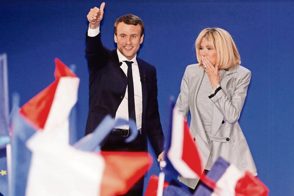 Francia: llaman a cerrar filas con Macron