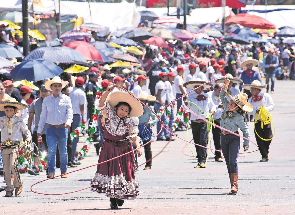Suspenden desfile del Día de la Revolución por frente frío en Culiacán