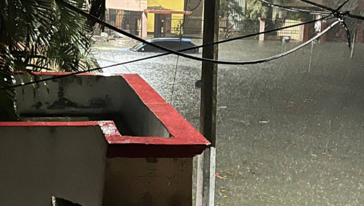 Continúa operativo ante lluvias torrenciales en Chetumal, Quintana Roo 