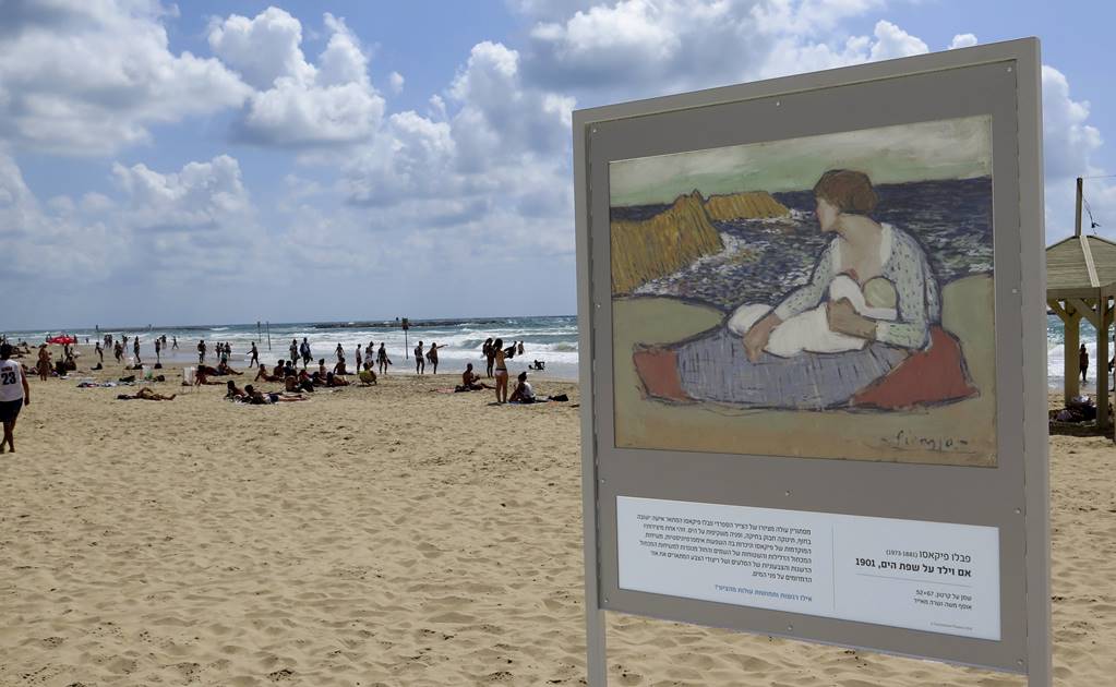 "Picasso en Bikini" lleva el arte a la playa