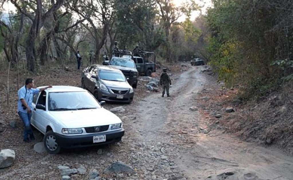 Dieron tiro de gracia a policías emboscados en Zihuatanejo, informan autoridades