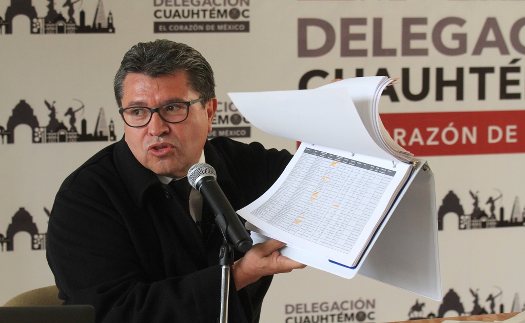 Monreal pide en el SAT auditorías a Claudio X. González