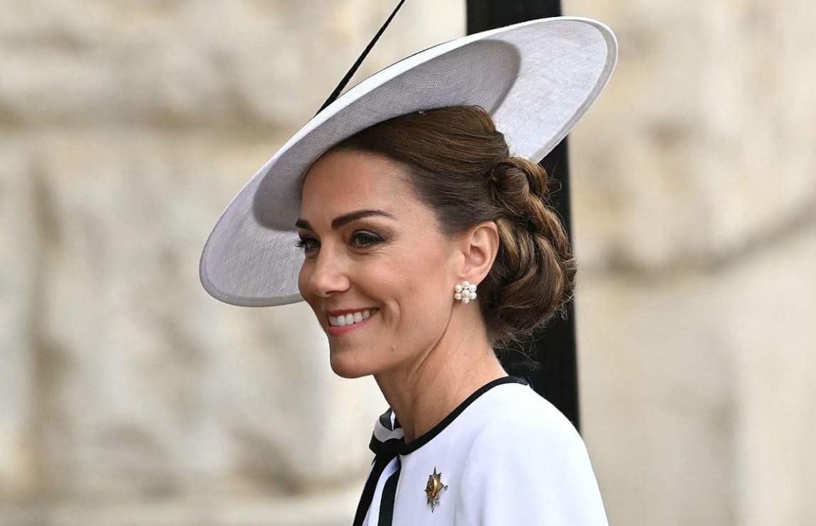 Kate Middleton reaparece con impecable look en desfile Trooping the Colour