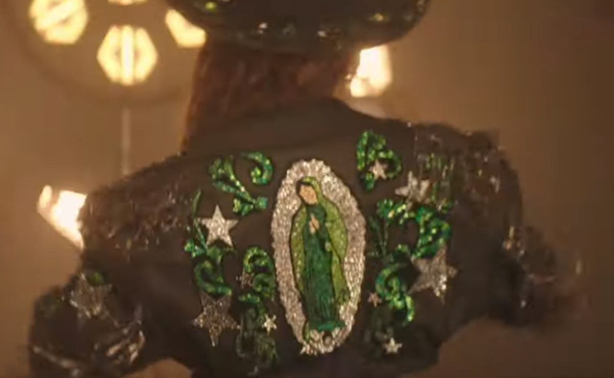 Shakira luce a la Virgen de Guadalupe en su nuevo video con Grupo Frontera