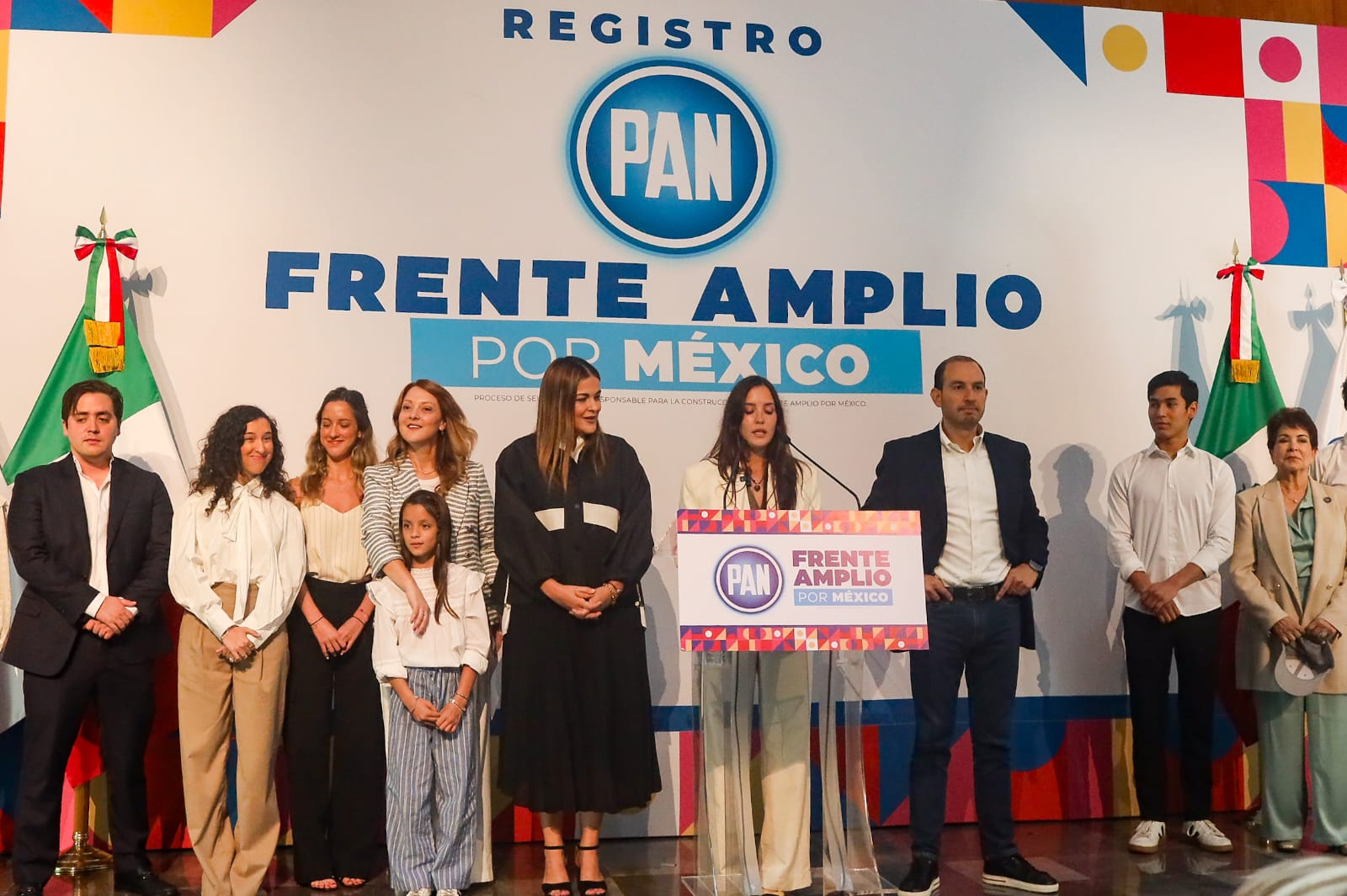 Comediantes, activistas y hasta Juanito buscan ser candidatos de la oposición
