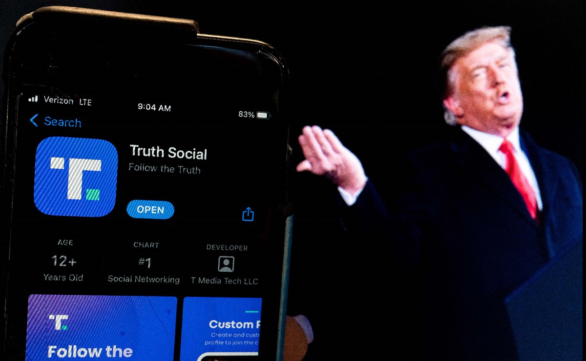 Donald Trump estrena red social pero con problemas de acceso